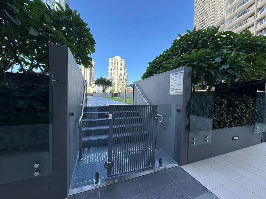 Breezy Seaview 2Br Apt In Broadbeach Gold Coast